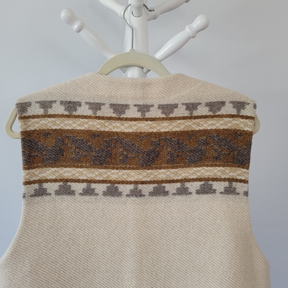 Vintage Aztec 80s Sleeveless Boho Patterned Wool Vest - Picture 7 of 10